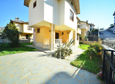 Two-storey house with three bedrooms, furnished, 500 meters from the center of Kestel, Alanya, 220 m2 ID-12253 фото-4
