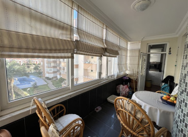 Меблированная трехкомнатная квартира с отдельной кухней и застекленным балконом, в 300 метрах от моря, Тосмур, Аланья ID-12299 фото-10