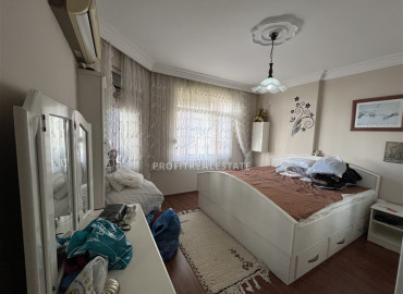 Меблированная трехкомнатная квартира с отдельной кухней и застекленным балконом, в 300 метрах от моря, Тосмур, Аланья ID-12299 фото-18