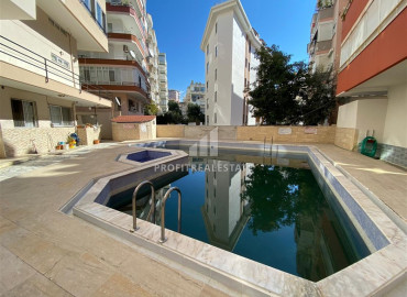 Furnished apartment with three bedrooms, separate kitchen, jacuzzi, 200 meters from the sea, in the center of Alanya ID-12300 фото-16