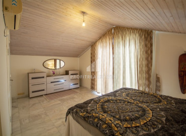 Элегантная меблированная вилла 350 м2 с четырьмя спальнями и видом на море в Аланье ID-12301 фото-18