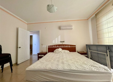 Недорогая двухэтажная квартира 3+2, в уютном жилом комплексе, на расстоянии 200 метров от центра Джикджилли, Аланья ID-12332 фото-6