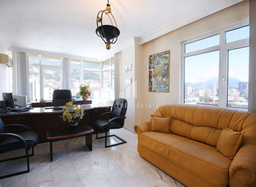 Elegant five-room duplex in the center of Alanya, with gorgeous views, 180 m2 ID-12365 фото-9