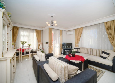 Furnished two bedroom apartment in a house with a pool, Alanya center, 100 m2 ID-12368 фото-3
