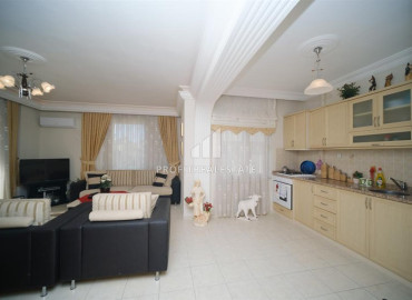 Furnished two bedroom apartment in a house with a pool, Alanya center, 100 m2 ID-12368 фото-5