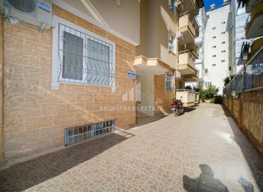 Furnished two bedroom apartment in a house with a pool, Alanya center, 100 m2 ID-12368 фото-18