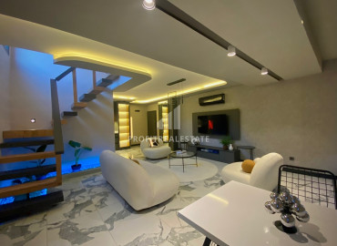Luxury two bedroom penthouse, 110m², with a designer interior on the beach in Mersin, Tomyuk ID-12374 фото-4