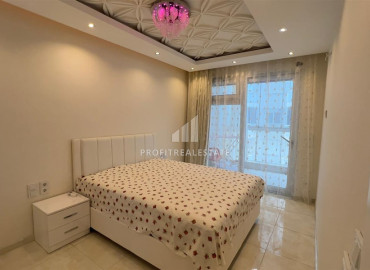 Меблированная квартира 1+1, на первой береговой линии, с застекленным балконом и теплыми полами, в центре  Махмутлара, Аланья ID-12391 фото-6