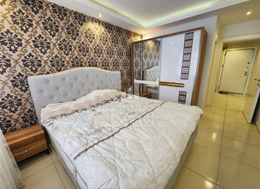 Фешенебельная трехкомнатная квартира с авторским интерьером и застекленным балконом в Махмутларе, Аланья ID-12394 фото-14