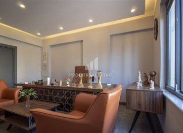 Three bedroom apartment, equipped with office furniture, 330 meters from the sea, Lara, Antalya, 200 m2 ID-12424 фото-18
