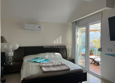 Furnished penthouse 155 m2, with three bedrooms and sea views, in a luxury residence in Cikcilli, Alanya ID-12416 фото-32
