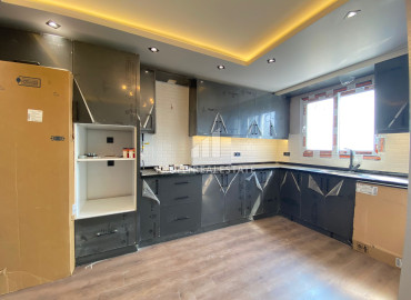 Three bedroom apartment, 140m², after major renovation in Mezitli area, Mersin ID-12431 фото-2