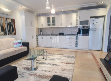 Furnished penthouse 110 m2, with two bedrooms, at an attractive price, in Oba, Alanya ID-12437 фото-3