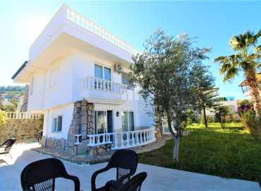 Three-storey villa, with four bedrooms, in the picturesque area of Kargicak, Alanya, 270 m2 ID-12525 фото-1