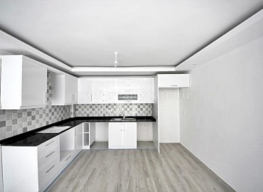Квартира планировки 2+1 в курортном районе Махмутлар на улице Автютарк, 115 кв.м. ID-0975 фото-1