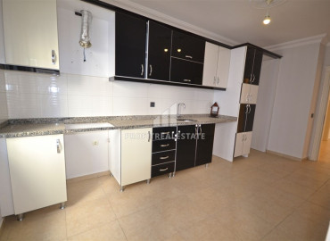 Четырехкомнатная квартира 180 м2, с отдельной кухней, без мебели, в 250 метрах от моря, Махмутлар, Аланья ID-12627 фото-16