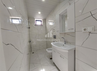 Недорогая уютная вилла 230 м2, с двумя спальнями и стильным интерьером, в 400 м от моря в Демирташе, Аланья ID-12640 фото-17