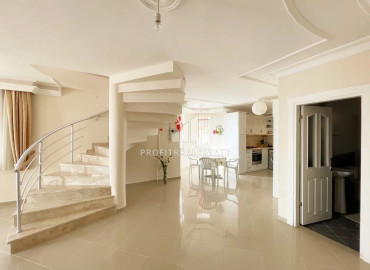 Большая элегантная двухуровневая квартира 250 м2, с тремя спальнями и панорамным видом на море, в Аланье ID-12641 фото-10