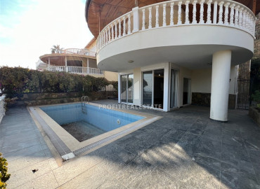 Трехэтажная частная вилла 5+1, 300м² с отличными видами, с бассейном, в центре Алании ID-12652 фото-19