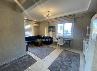 Меблированные апартаменты с двумя спальнями, 115м², с видом на море и горы в центре Мезитли, Мерсин ID-12684 фото-2