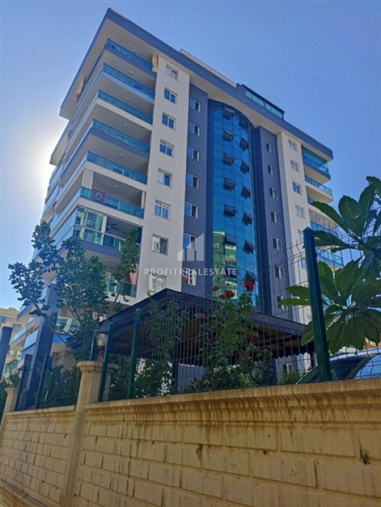 Фешенебельные четырёхкомнатные апартаменты 160 м2, с отдельной кухней, в 300 метрах от моря в Махмутларе, Аланья ID-12727 фото-1