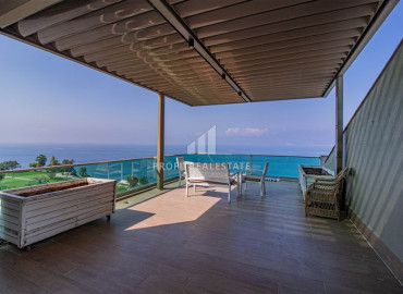 Large view duplex 4 + 1 20 meters from the sea, Yesilbahce, Lara, Antalya, 400 m2 ID-12756 фото-10