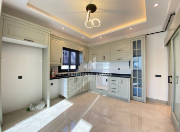Elegant three bedroom apartment, 140m², with separate kitchen in Akdeniz area, Mezitli ID-12871 фото-4
