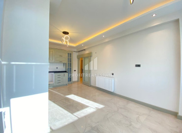 Элегантная четырехкомнатная квартира, 140м², с отдельной кухней в районе Акдениз, Мезитли ID-12871 фото-7