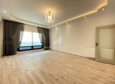 Элегантная четырехкомнатная квартира, 140м², с отдельной кухней в районе Акдениз, Мезитли ID-12871 фото-10