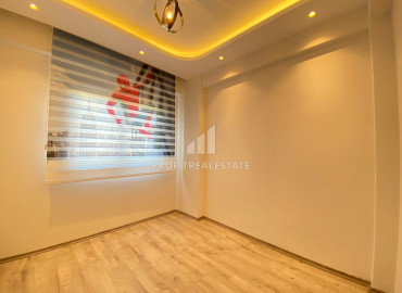 Элегантная четырехкомнатная квартира, 140м², с отдельной кухней в районе Акдениз, Мезитли ID-12871 фото-14