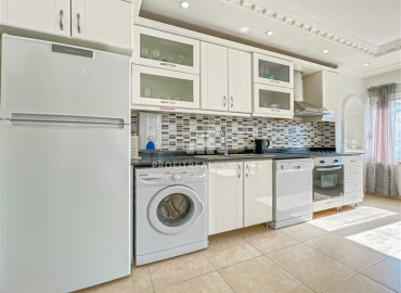 Меблированные трехкомнатные апартаменты в центре Махмутлара, Аланья, 115 м2 ID-12939 фото-6