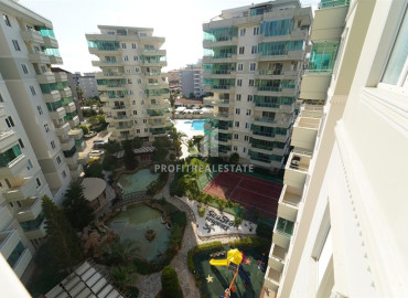 Элегантная меблированная трехкомнатная квартира 135 м2, с застекленным балконом, в 300 метрах от моря, Тосмур, Аланья ID-12944 фото-11