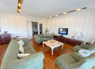 Газифицированная четырехкомнатная квартира, 195м², в комфортабельной резиденции в Енишехир, Мерсин ID-12995 фото-9