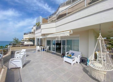 Дизайнерская трехкомнатная квартира с террасой и панорамным видом на море, в 300 метрах от пляжа в Конаклы, Алания ID-13015 фото-9
