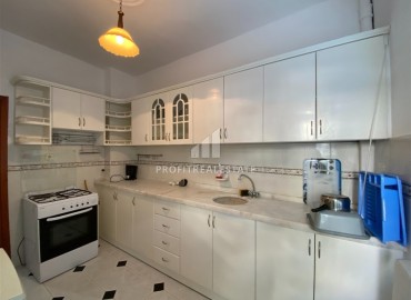 Меблированная трехкомнатная квартира 100 м2, с отдельной кухней, на первой береговой линии в Оба, Аланья ID-13037 фото-16