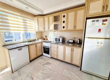 Furnished penthouse 4 + 1, 175m², in the center of Oba, 350m from the sea, Alanya ID-13052 фото-4