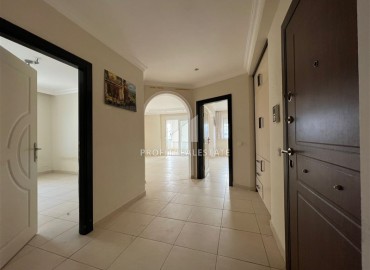 Трёхкомнатная квартира без мебели, 120 м2, с отдельной кухней, в 500 метрах от моря, в центре Махмутлара, Аланья ID-13097 фото-3