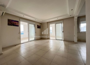 Трёхкомнатная квартира без мебели, 120 м2, с отдельной кухней, в 500 метрах от моря, в центре Махмутлара, Аланья ID-13097 фото-10