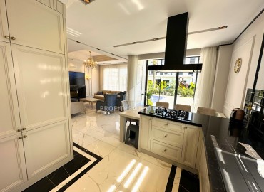 Luxury garden duplex 5 + 1, 207m², in a new premium residence in Mezitli area, Mersin ID-13182 фото-6