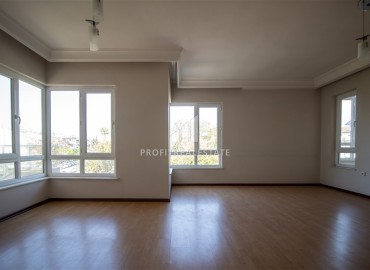 Четырехкомнатная квартира в газифицированном доме, в районе Лара, Анталия, 150 м2 ID-13186 фото-4