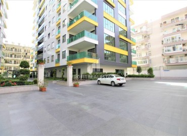 View furnished three bedroom apartment 140 m2, with a separate kitchen, in the center of Alanya ID-12204 фото-18