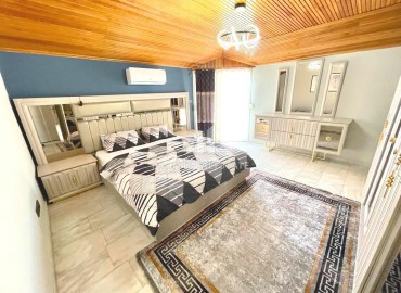 Дизайнерский дуплекс 220 м2 с четырьмя спальнями и стильной изысканной мебелью в 300 метрах от моря в Оба, Алань ID-10812 фото-6