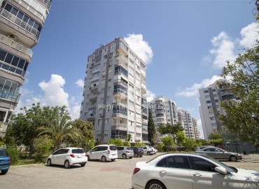 Bright unfurnished three bedroom apartment, in a gasified house, Caglayan, Lara, Muratpasha, Antalya, 150 m2 ID-13268 фото-1
