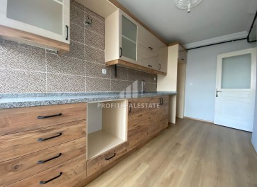 Three bedroom apartment, 165m², with a separate kitchen, in the Menderes microdistrict, Mezitli, Mersin ID-13341 фото-1