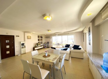 Furnished apartment 3 + 1, 165m², on the first coastline in Cesmeli, in a comfortable residence ID-13373 фото-8