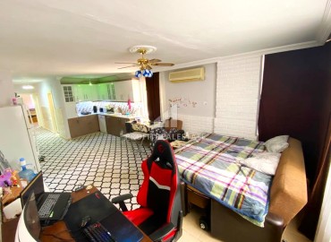 Меблированная квартира 2+1, 110м², в уютном комплексе с бассейном у моря в Тедже, Мерсин, по отличной цене ID-13374 фото-5