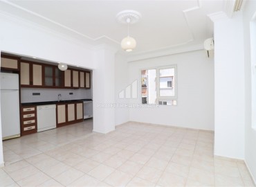 Трехкомнатная квартира 85м2, без мебели, с чистовой отделкой и кухонным гарнитуром в центре Аланьи ID-13389 фото-4