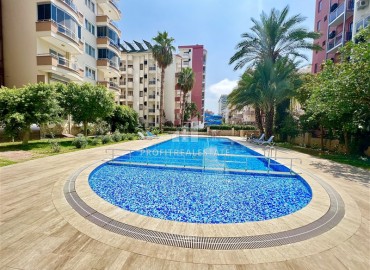 Cozy two bedroom apartment 115m2, on the beach, in a residence with facilities, Mahmutlar, Alanya ID-13511 фото-11