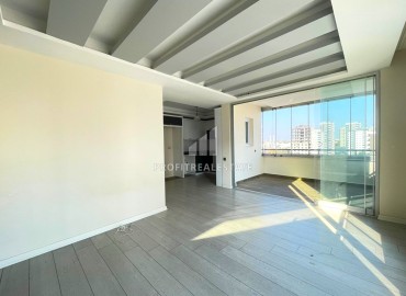 Комфортабельная квартира 2+1, 110м², на высоком этаже в комплексе с бассейном в Мерсине, Тедже ID-13637 фото-3