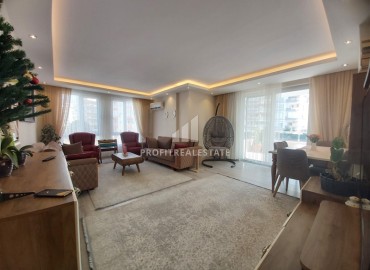 Элегантная меблированная квартира с тремя спальнями, 170 м2, с отдельной кухней, в 350 метрах от моря, Тосмур, Аланья ID-13655 фото-17